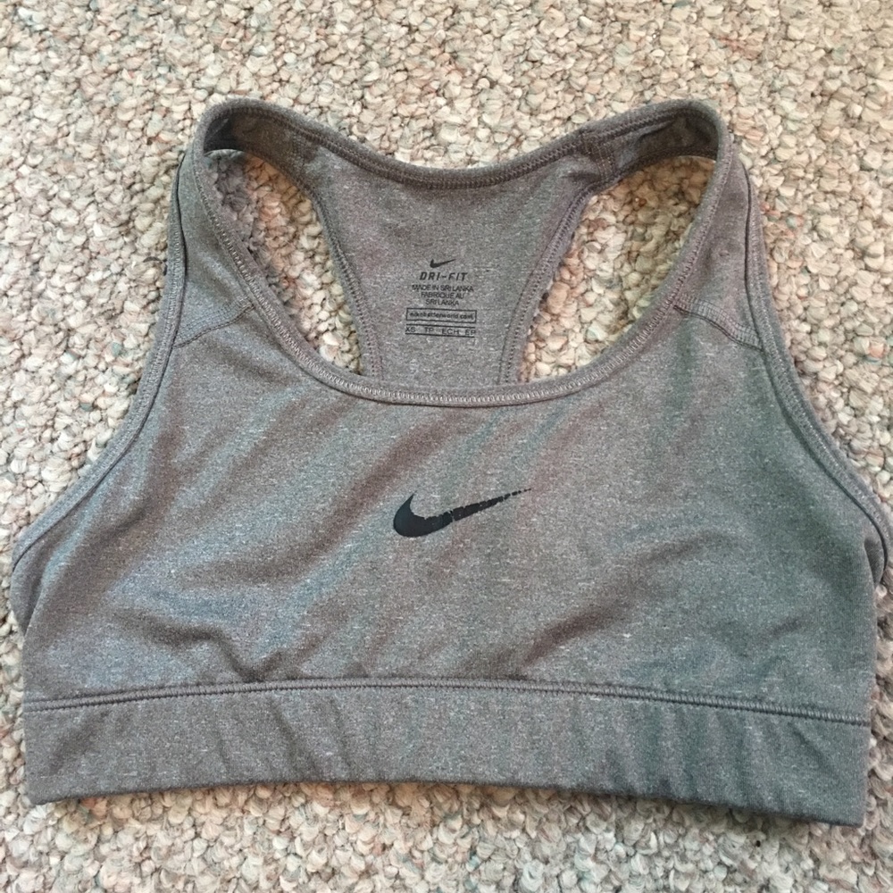 Sports bras bundle - Picture 2 of 6